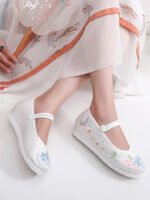 Embroidered Traditional Chinese Shoes Women Hanfu Shoes